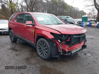 2023 Chevrolet Traverse RS z VIN 1GNEVJKW3PJ221490, wystawiony jako IAAI lot #41790153 z przebiegiem 14 117 mil mil oraz . Historia ofert i sprzedaży dostępna na DreamBid. Obrazek 1.