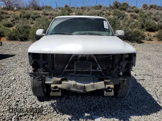 2002 Chevrolet Tahoe LS with VIN 1GNEK13T12J169198, listed as a Copart auction lot 53143445 with 152,022 mi miles and Salvage title. Bid and sale history available at DreamBid. Image 5.