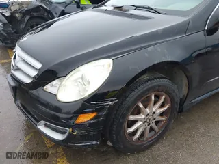 2006 Mercedes-Benz R-Class 5.0L with VIN 4JGCB75E36A033190, listed as a IAAI auction lot 41754291 with 1 mi miles. Bid and sale history available at carsss.com. Image 6.