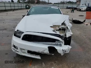 2014 Ford Mustang V6 with VIN 1ZVBP8EM9E5249726, listed as a Copart auction lot 44850925 with 93,796 mi miles and Non Repairable. Bid and sale history available at carsss.com. Image 5.