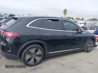 2024 Mercedes-Benz EQE 350+ z VIN 4JGGM2BB7RA054735, wystawiony jako IAAI lot #40903255 z przebiegiem Nie podano mil oraz . Historia ofert i sprzedaży dostępna na DreamBid. Obrazek 13.
