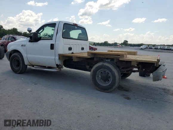2004 Ford F-250 z VIN 1FDNF20L24ED29183, wystawiony jako Copart lot #61959525 z przebiegiem 217 046 mil mil oraz Szkoda całkowita • Salvage title. Historia ofert i sprzedaży dostępna na DreamBid. Obrazek 2.