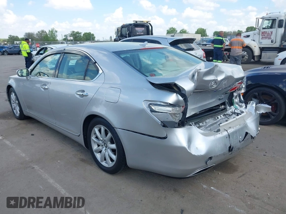 2007 Lexus LS 460 z VIN JTHBL46F875014386, wystawiony jako IAAI lot #41946333 z przebiegiem 134 574 mil mil oraz . Historia ofert i sprzedaży dostępna na DreamBid. Obrazek 12.