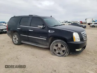 2007 Cadillac Escalade z VIN 1GYEC63857R355604, wystawiony jako Copart lot #47065715 z przebiegiem 199 631 mil mil oraz Szkoda całkowita • Salvage title. Historia ofert i sprzedaży dostępna na DreamBid. Obrazek 4.