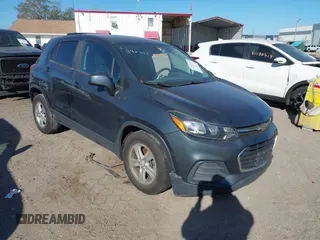 2021 Chevrolet Trax LS with VIN KL7CJKSB8MB310957, listed as a IAAI auction lot 41737719 with 76,811 mi miles. Bid and sale history available at carsss.com. Image 1.