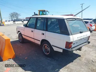 1993 Land Rover Range Rover with VIN SALHV1246PA627499, listed as a IAAI auction lot 42000297 with 155,126 mi miles and . Bid and sale history available at DreamBid. Image 3.