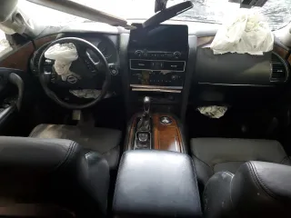 2023 Nissan Armada SL z VIN JN8AY2BC1P9181409, wystawiony jako Copart lot #61060845 z przebiegiem 52 388 mil mil oraz Szkoda całkowita • Salvage title. Historia ofert i sprzedaży dostępna na DreamBid. Obrazek 8.
