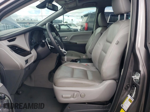 2020 Toyota Sienna XLE Auto Access Seat with VIN 5TDYZ3DC5LS054345, listed as a Copart auction lot 44505715 with 261,275 mi miles and Salvage Title. Bid and sale history available at carsss.com. Image 7.