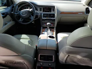 2015 Audi Q7 Premium Plus с VIN WA1LMAFE5FD014515, выставлен на аукционе Copart как лот 50829395 с пробегом 139 237 миль миль и Списание • Salvage title. История ставок и продаж доступна на DreamBid. Изображение 8.