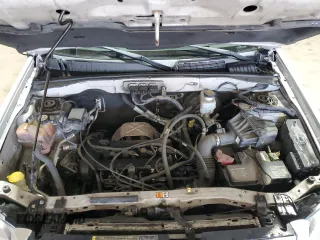 2008 Mercury Mariner with VIN 4M2CU81Z18KJ45619, listed as a Copart auction lot 52230575 with 255,957 mi miles and Salvage title. Bid and sale history available at DreamBid. Image 12.