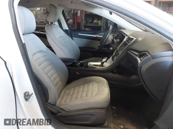 2015 Ford Fusion S with VIN 3FA6P0G73FR296798, listed as a IAAI auction lot 41789594 with 207,233 mi miles. Bid and sale history available at carsss.com. Image 5.