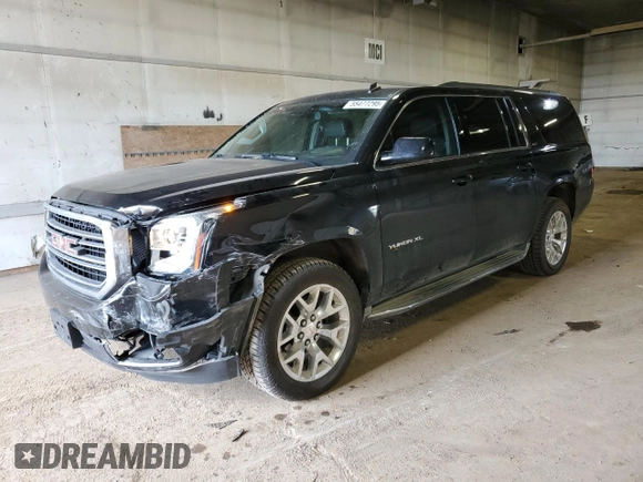 2015 GMC Yukon XL SLT z VIN 1GKS2HKC2FR135014, wystawiony jako Copart lot #55477295 z przebiegiem 144 101 mil mil oraz Czysty tytuł • Clean title. Historia ofert i sprzedaży dostępna na DreamBid. Obrazek 1.