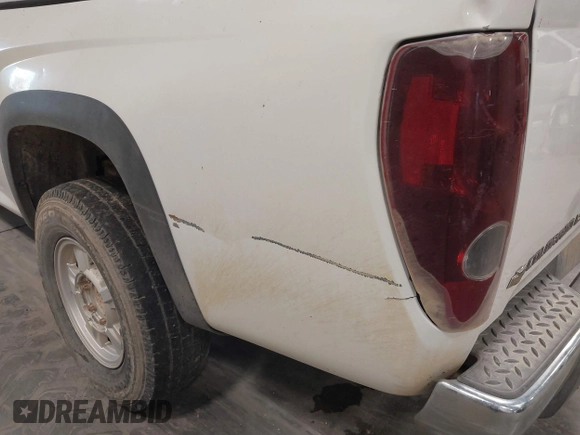 2004 Chevrolet Colorado LS Z71 with VIN 1GCDT196048194302, listed as a IAAI auction lot 41407229 with 424,834 mi miles. Bid and sale history available at carsss.com. Image 12.
