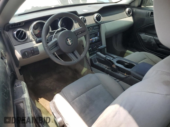 2007 Ford Mustang Deluxe with VIN 1ZVFT80N575339522, listed as a Copart auction lot 62088905 with 204,172 mi miles and Clean title. Bid and sale history available at DreamBid. Image 8.
