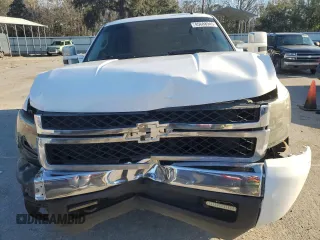 2008 Chevrolet Silverado 1500 LT w/1LT with VIN 1GCEC19J58Z164074, listed as a Copart auction lot 45688945 with 352,912 mi miles and Salvage Title. Bid and sale history available at carsss.com. Image 5.