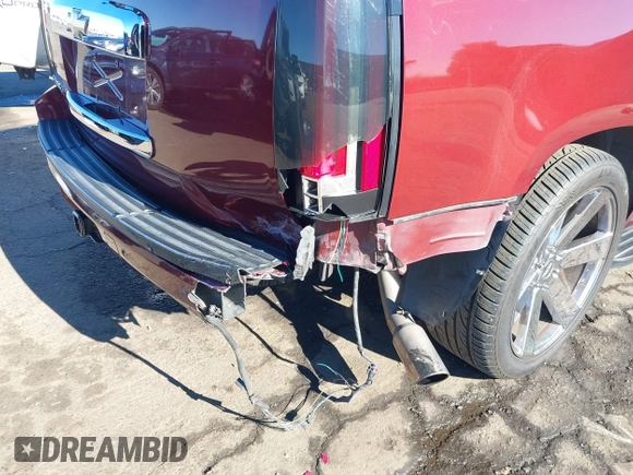 2008 Chevrolet Tahoe LTZ с VIN 1GNFK13008J206177, выставлен на аукционе IAAI как лот 41378878 с пробегом 202 996 миль миль и . История ставок и продаж доступна на DreamBid. Изображение 6.