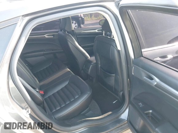 2020 Ford Fusion SEL with VIN 3FA6P0CD9LR229470, listed as a IAAI auction lot 42518855 with 67,088 mi miles and . Bid and sale history available at DreamBid. Image 8.