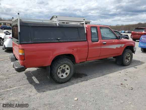 1992 Toyota 4WD Pickups DLX with VIN JT4VN13D8N5076488, listed as a Copart auction lot 51291185 with 171767 miles and Clean Title. Bid and sale history available at carsss.com. Image 3.