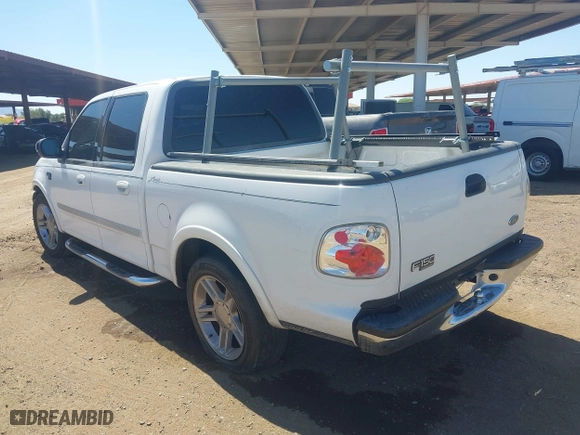 2001 Ford F-150 SuperCrew XLT with VIN 1FTRW07L51KC49955, listed as a IAAI auction lot 42035123 with 396,961 mi miles. Bid and sale history available at carsss.com. Image 3.