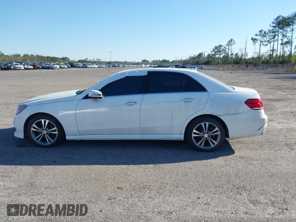 2015 Mercedes-Benz E 350 Sport с VIN WDDHF5KB4FB135434, выставлен на аукционе IAAI как лот 41782298 с пробегом 73 152 миль миль и . История ставок и продаж доступна на DreamBid. Изображение 13.