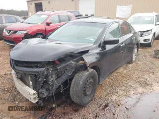 2014 Nissan Altima S with VIN 1N4AL3AP0EN375718, listed as a IAAI auction lot 41850324 with 219,558 mi miles and . Bid and sale history available at carsss.com. Image 17.
