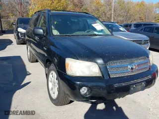 2006 Toyota Highlander Hybrid with VIN JTEDW21A160009202, listed as a IAAI auction lot 41075239 with 239,777 mi miles. Bid and sale history available at carsss.com. Image 1.