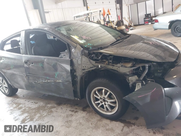 2017 Toyota Prius Two with VIN JTDKBRFU3H3048376, listed as a IAAI auction lot 41945935 with 299,964 mi miles. Bid and sale history available at carsss.com. Image 6.