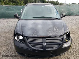 2006 Dodge Caravan SXT with VIN 1D4GP45R46B738943, listed as a Copart auction lot 70921874 with 0 mi miles and Salvage Title. Bid and sale history available at carsss.com. Image 5.