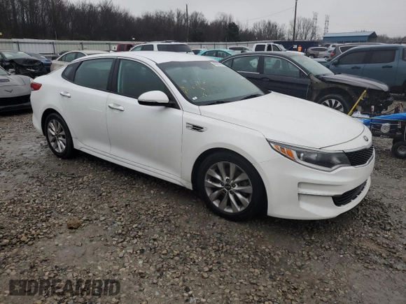 2017 Kia Optima LX z VIN 5XXGT4L3XHG122359, wystawiony jako Copart lot #43523765 z przebiegiem 137 668 mil mil oraz Szkoda całkowita • Salvage title. Historia ofert i sprzedaży dostępna na DreamBid. Obrazek 4.