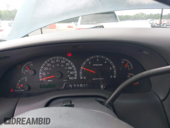 2002 Ford Expedition Eddie Bauer with VIN 1FMRU17W22LA42727, listed as a IAAI auction lot 42716459 with 252,395 mi miles and . Bid and sale history available at DreamBid. Image 7.
