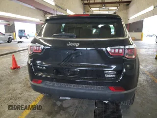 2020 Jeep Compass Latitude with VIN 3C4NJDBB3LT258349, listed as a Copart auction lot 61452715 with 80,933 mi miles and Salvage title. Bid and sale history available at DreamBid. Image 6.