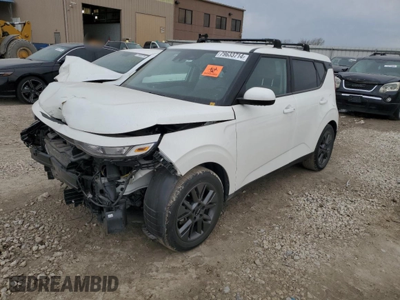 2022 Kia Soul EX with VIN KNDJ33AU5N7165958, listed as a Copart auction lot 79633714 with 24,582 mi miles and Salvage Title. Bid and sale history available at carsss.com. Image 1.