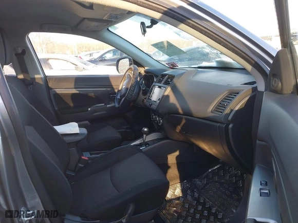 2019 Mitsubishi Outlander Sport ES 2.0 with VIN JA4AP3AU3KU029596, listed as a IAAI auction lot 41381087 with 59,912 mi miles. Bid and sale history available at carsss.com. Image 5.