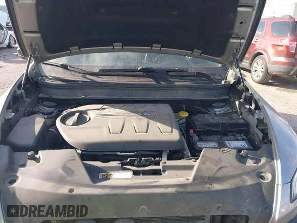2015 Jeep Cherokee Trailhawk with VIN 1C4PJMBS3FW662307, listed as a IAAI auction lot 41778932 with 64,569 mi miles. Bid and sale history available at carsss.com. Image 10.
