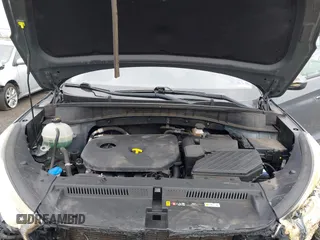 2017 Hyundai Tucson SE z VIN KM8J3CA40HU317405, wystawiony jako IAAI lot #41924104 z przebiegiem 82 199 mil mil oraz . Historia ofert i sprzedaży dostępna na DreamBid. Obrazek 10.