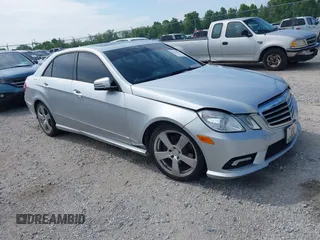2011 Mercedes-Benz E 350 Luxury с VIN WDDHF8HB8BA482869, выставлен на аукционе IAAI как лот 42263938 с пробегом 86 310 миль миль и . История ставок и продаж доступна на DreamBid. Изображение 1.