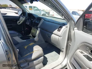 2008 Honda Pilot EX-L with VIN 5FNYF18778B033826, listed as a IAAI auction lot 41836242 with 230,195 mi miles. Bid and sale history available at carsss.com. Image 5.