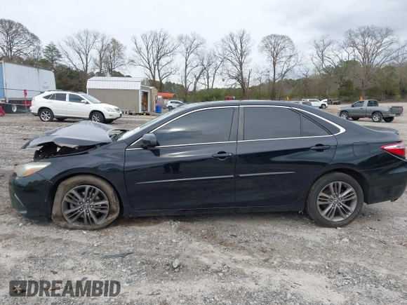 2015 Toyota Camry XLE with VIN 4T1BF1FKXFU495374, listed as a IAAI auction lot 41860680 with 181,507 mi miles. Bid and sale history available at carsss.com. Image 15.