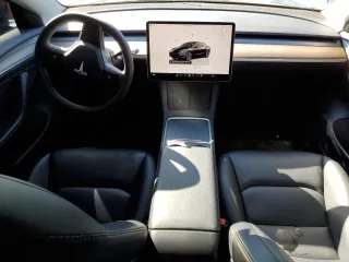 2023 Tesla Model 3 z VIN 5YJ3E1EA4PF706521, wystawiony jako Copart lot #49295465 z przebiegiem 25 026 mil mil oraz Szkoda całkowita • Salvage title. Historia ofert i sprzedaży dostępna na DreamBid. Obrazek 8.
