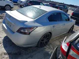 2012 Nissan Maxima SV z VIN 1N4AA5AP0CC862427, wystawiony jako IAAI lot #42043112 z przebiegiem 215 327 mil mil oraz . Historia ofert i sprzedaży dostępna na DreamBid. Obrazek 4.