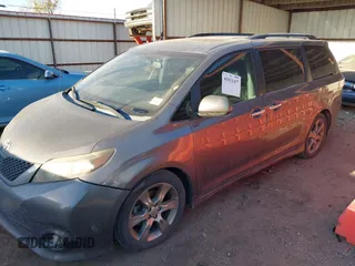 2014 Toyota Sienna SE with VIN 5TDXK3DC1ES462473, listed as a IAAI auction lot 41811437 with 209,704 mi miles and . Bid and sale history available at DreamBid. Image 17.