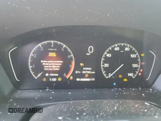 2025 Honda Pilot TrailSport with VIN 5FNYG1H65SB004479, listed as a Copart auction lot 70917734 with 7,582 mi miles and Salvage Title. Bid and sale history available at carsss.com. Image 9.
