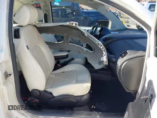 2008 Volkswagen New Beetle Coupe Triple White with VIN 3VWFW31C48M519108, listed as a IAAI auction lot 41582045 with 116,682 mi miles. Bid and sale history available at carsss.com. Image 5.