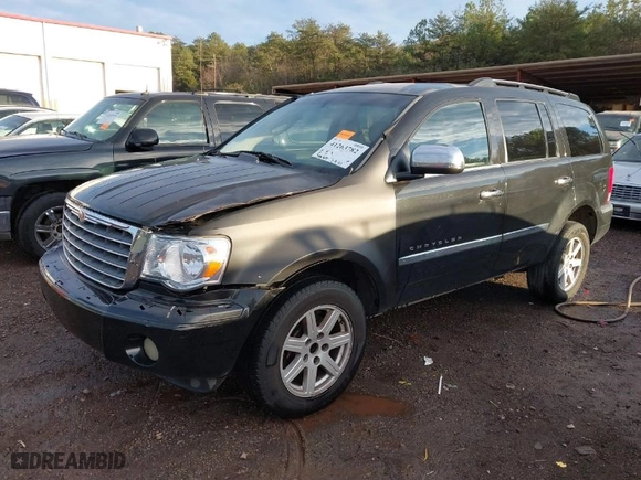 2007 Chrysler Aspen Limited with VIN 1A8HX58P97F504043, listed as a IAAI auction lot 41263782 with 366,605 mi miles. Bid and sale history available at carsss.com. Image 6.