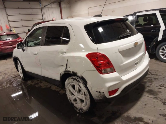 2020 Chevrolet Trax LS with VIN 3GNCJKSB8LL294444, listed as a IAAI auction lot 41724891 with 27,101 mi miles. Bid and sale history available at carsss.com. Image 3.