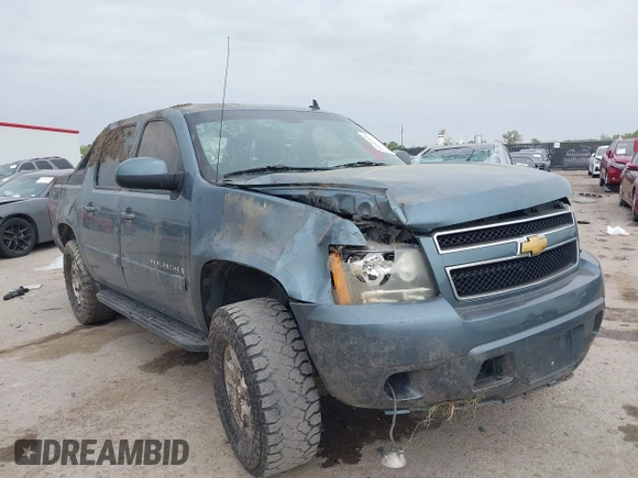 2008 Chevrolet Avalanche LS с VIN 3GNEC12J78G266817, выставлен на аукционе IAAI как лот 41947950 с пробегом 164 416 миль миль и . История ставок и продаж доступна на DreamBid. Изображение 1.