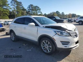 2016 Lincoln MKC Select with VIN 5LMCJ2C98GUJ24240, listed as a Copart auction lot 85243114 with 54,022 mi miles and Salvage title. Bid and sale history available at DreamBid. Image 4.