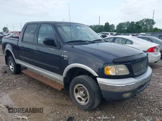 2001 Ford F-150 XLT z VIN 1FTRW08L71KF51617, wystawiony jako IAAI lot #42765846 z przebiegiem Nie podano mil oraz . Historia ofert i sprzedaży dostępna na DreamBid. Obrazek 1.