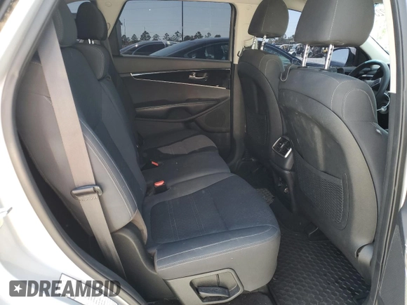 2020 Kia Sorento LX V6 with VIN 5XYPG4A56LG621267, listed as a Copart auction lot 52922345 with 101,289 mi miles and Salvage Title. Bid and sale history available at carsss.com. Image 11.
