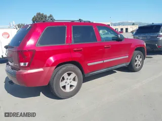 2010 Jeep Grand Cherokee Laredo with VIN 1J4PS4GK4AC121454, listed as a IAAI auction lot 41759966 with 69,390 mi miles. Bid and sale history available at carsss.com. Image 4.
